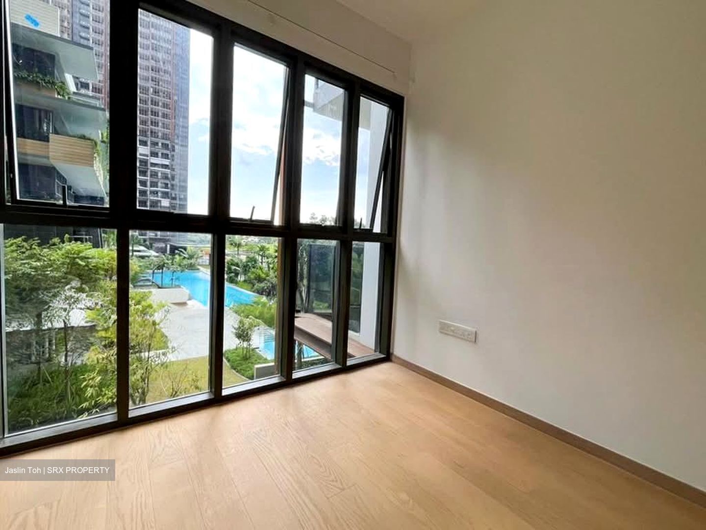 Midwood (D23), Condominium #564574001